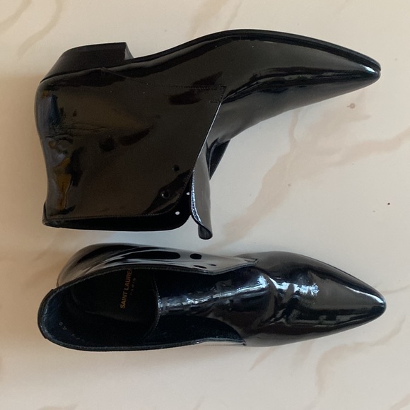New SAINT LAURENT WOMEN'S 'JONAS' PATENT LEATHER ANKLE BOOTS BLACK. - Picture 5 of 9